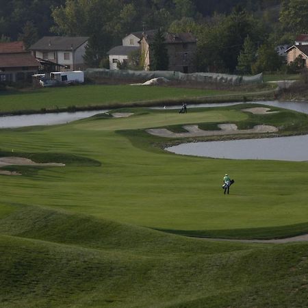 Hotel Golf Valcurone Momperone Zewnętrze zdjęcie