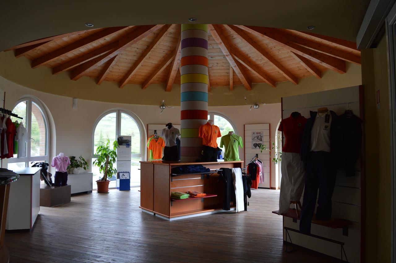 Hotel Golf Valcurone Momperone Zewnętrze zdjęcie