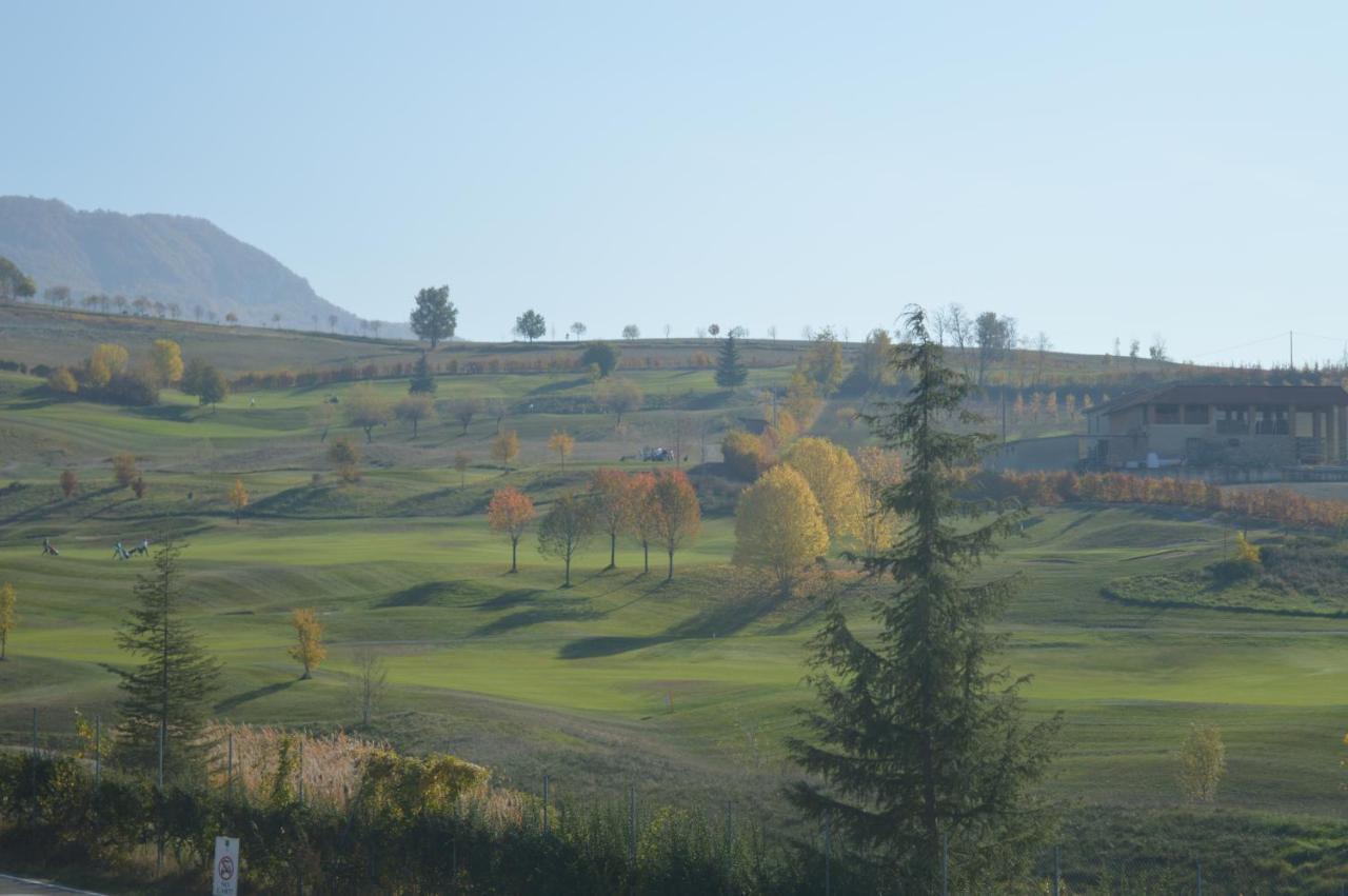 Hotel Golf Valcurone Momperone Zewnętrze zdjęcie