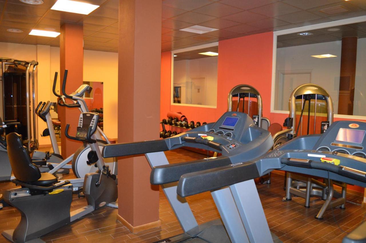Hotel Golf Valcurone Momperone Zewnętrze zdjęcie